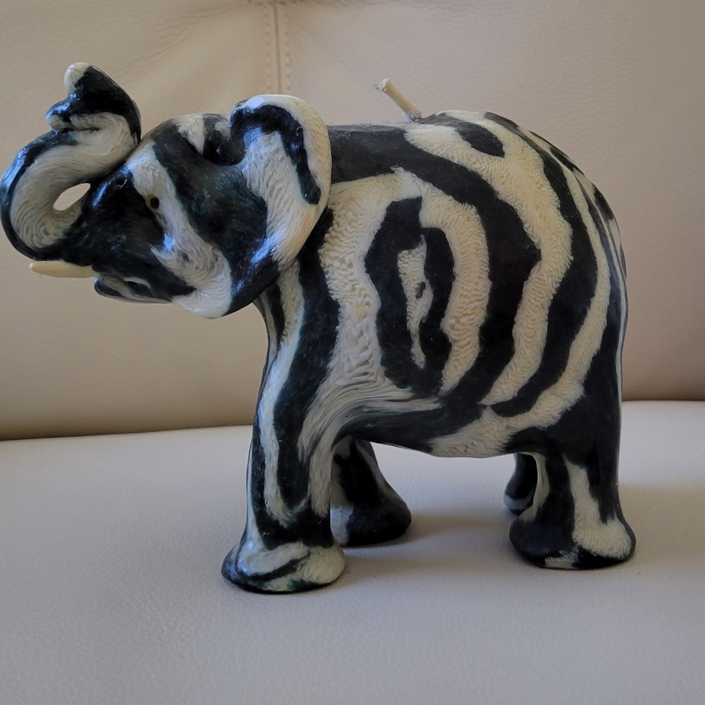 Swazi elephant candle